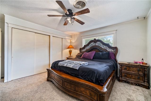 135 Granby Pl, Portland, TX 78374