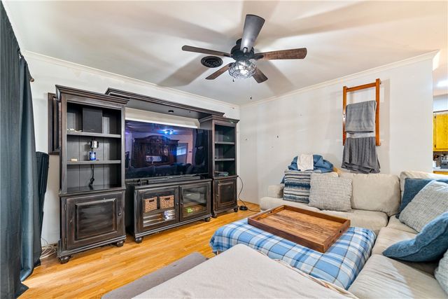 135 Granby Pl, Portland, TX 78374