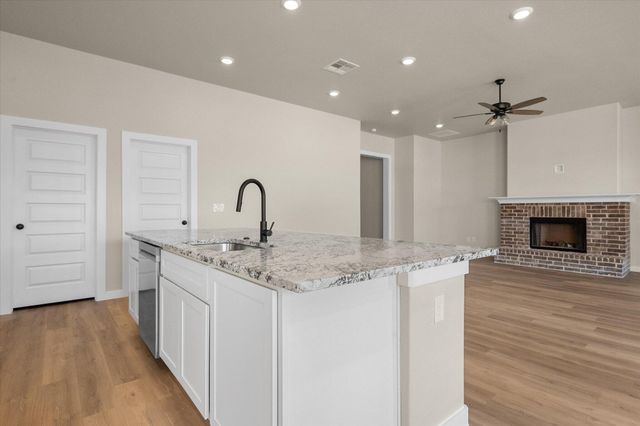 1410 E 29th Street, Wolfforth, TX 79382