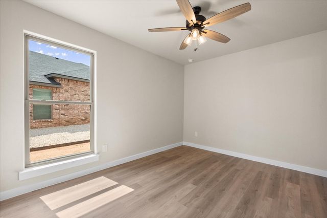 1410 E 29th Street, Wolfforth, TX 79382