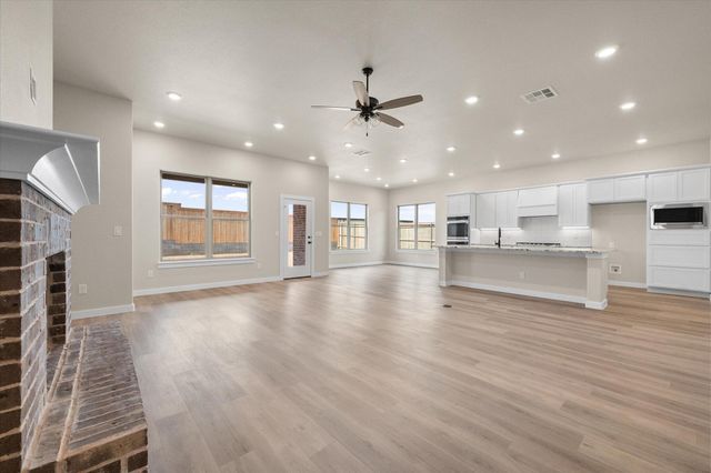 1410 E 29th Street, Wolfforth, TX 79382