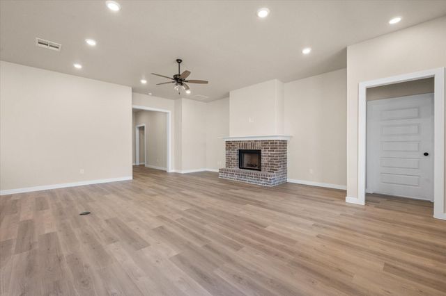 1410 E 29th Street, Wolfforth, TX 79382