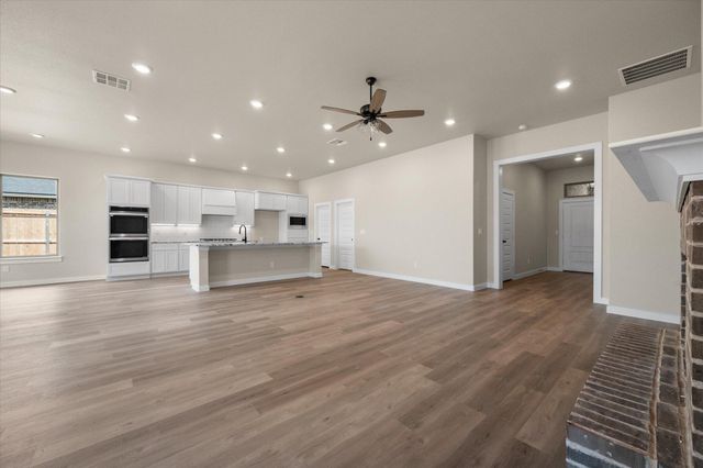 1410 E 29th Street, Wolfforth, TX 79382