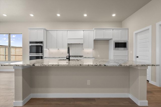 1410 E 29th Street, Wolfforth, TX 79382