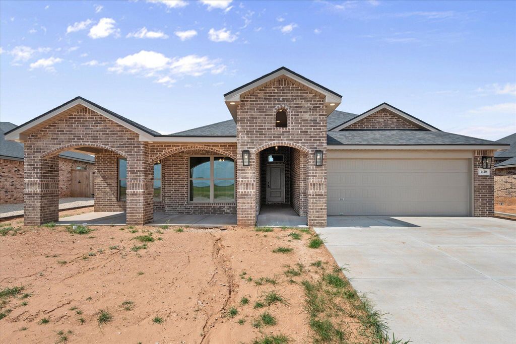 1410 E 29th Street, Wolfforth, TX 79382
