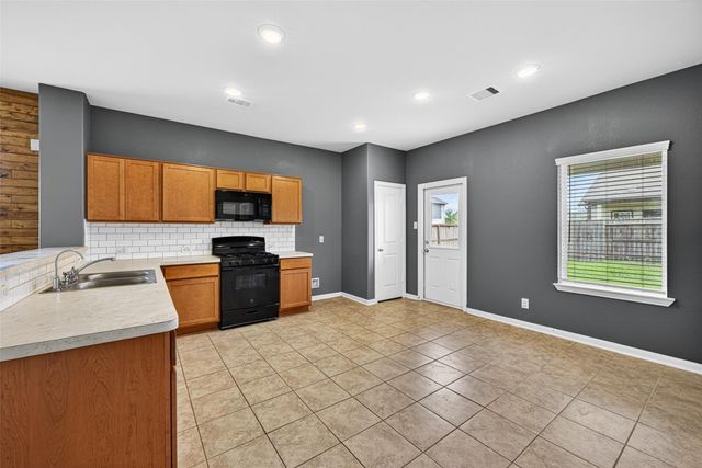 2429 Abbot Brook Drive, Rosharon, TX 77583