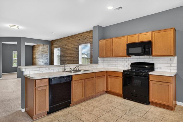 2429 Abbot Brook Drive, Rosharon, TX 77583