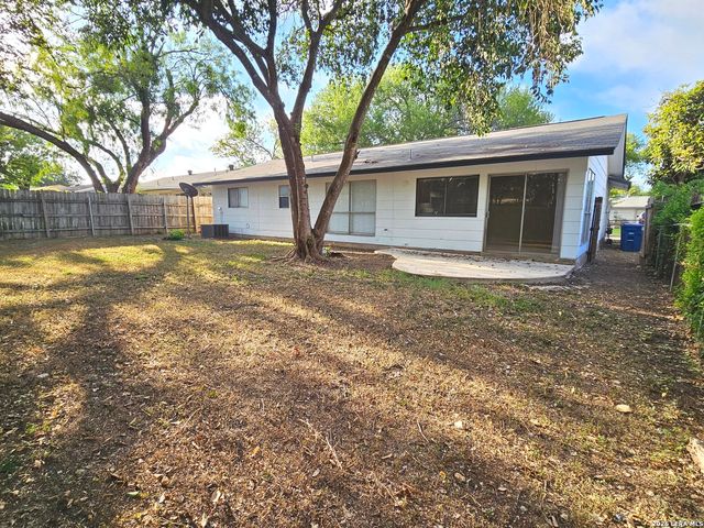 6707 SPRING FOREST ST, San Antonio, TX 78249