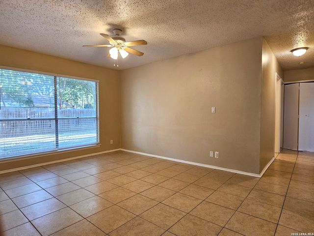 6707 SPRING FOREST ST, San Antonio, TX 78249