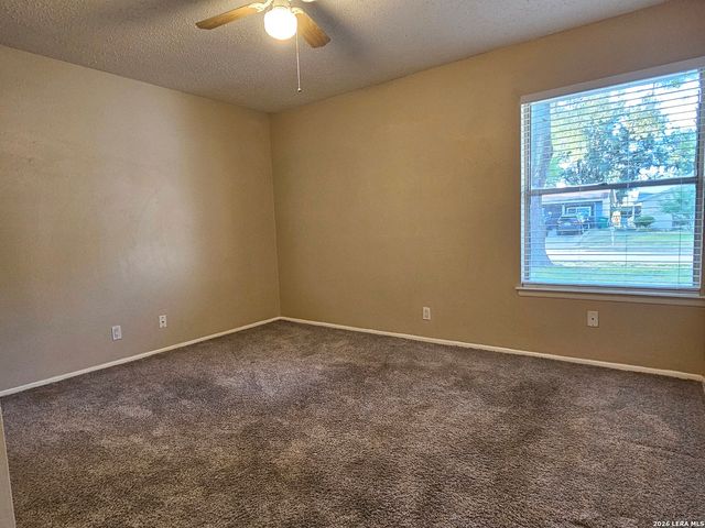 6707 SPRING FOREST ST, San Antonio, TX 78249