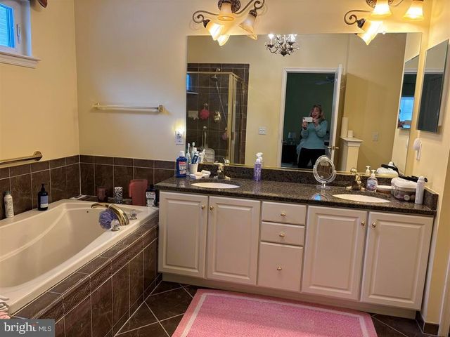 346 SUNFLOWER DR, Egg Harbor Township, NJ 08234