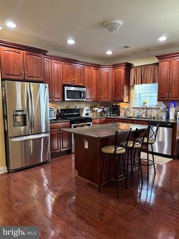 346 SUNFLOWER DR, Egg Harbor Township, NJ 08234