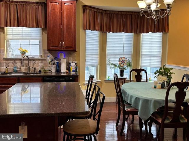 346 SUNFLOWER DR, Egg Harbor Township, NJ 08234