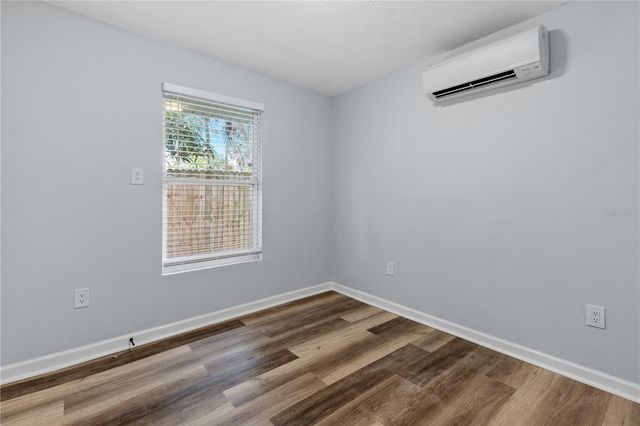 2410 E COLUMBUS DRIVE, Tampa, FL 33605