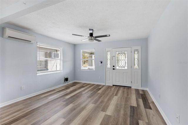2410 E COLUMBUS DRIVE, Tampa, FL 33605