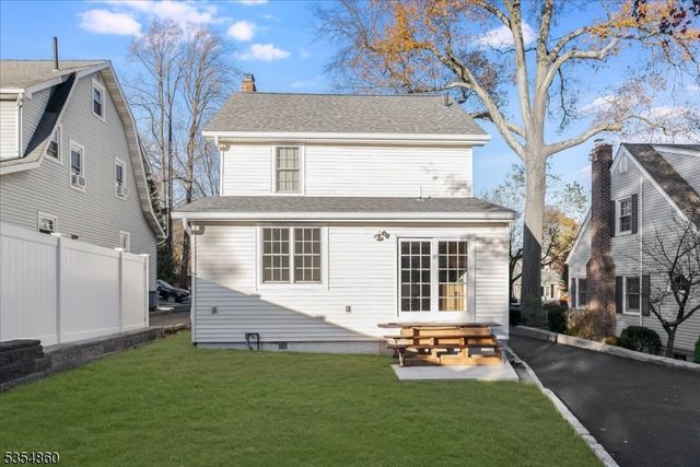 29 Kenwood Ave, Verona Twp., NJ 07044