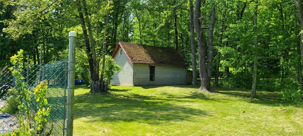 71-79 Dashville Road, New Paltz, NY 12561