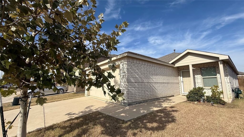 14065 Haggerston Drive, Pilot Point, TX 76258