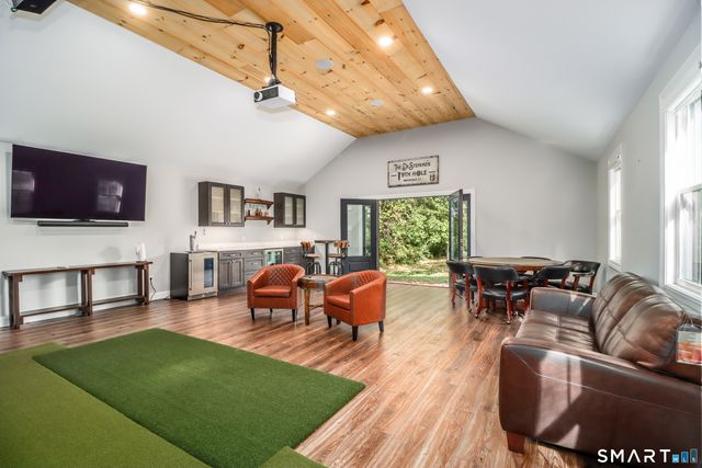 70 Obtuse Hill Road, Brookfield, CT 06804