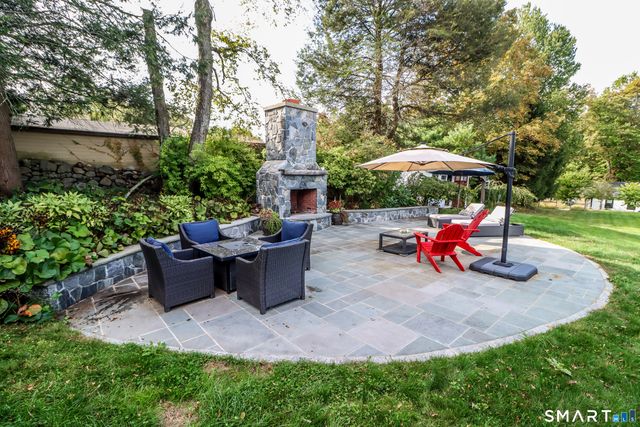 70 Obtuse Hill Road, Brookfield, CT 06804