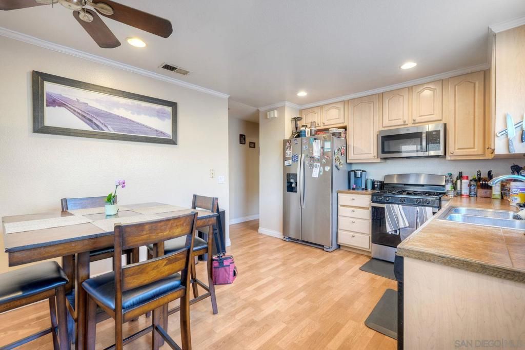 Image 12 of property listing at 14217 SUTTER MILL WAY, Poway, CA 92064