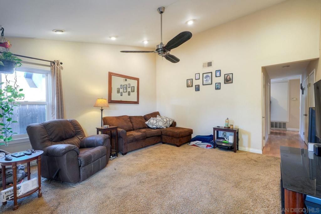 Image 6 of property listing at 14217 SUTTER MILL WAY, Poway, CA 92064