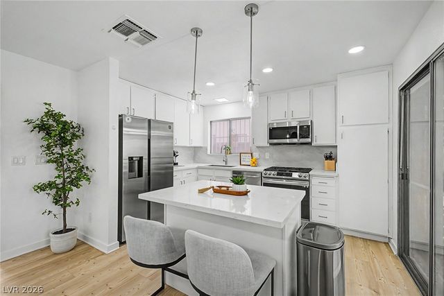 512 Macbrey Drive, Las Vegas, NV 89123