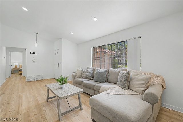 512 Macbrey Drive, Las Vegas, NV 89123