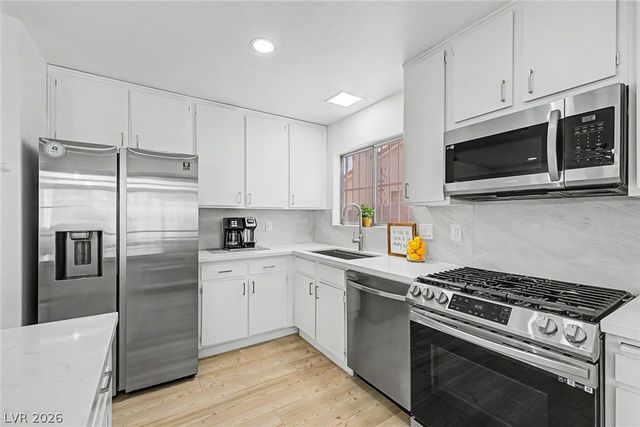 512 Macbrey Drive, Las Vegas, NV 89123
