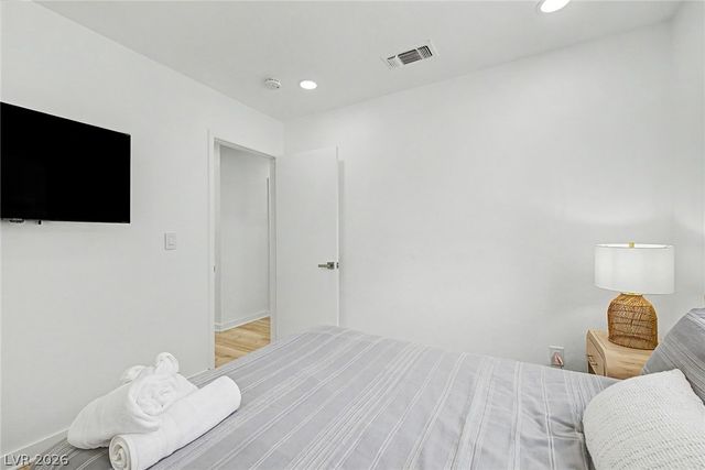 512 Macbrey Drive, Las Vegas, NV 89123