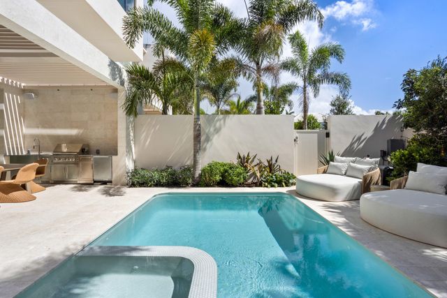 1258 George Bush Boulevard, Delray Beach, FL 33483