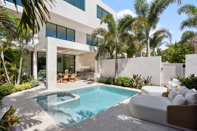1258 George Bush Boulevard, Delray Beach, FL 33483