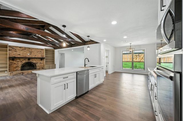 1815 Nora Drive, Pantego, TX 76013