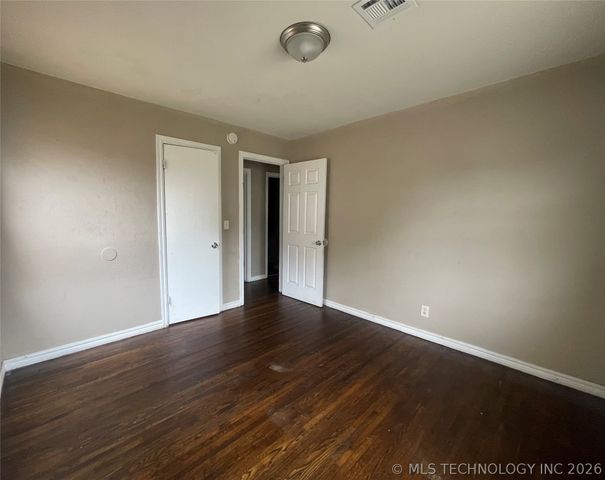 6734 E Independence Street, Tulsa, OK 74115