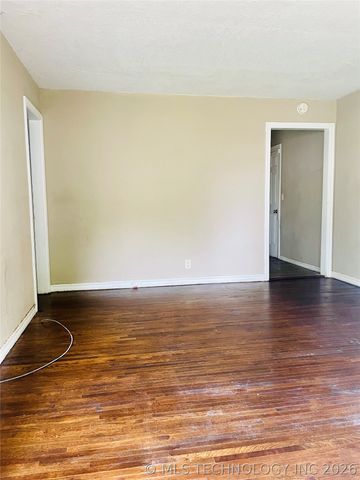 6734 E Independence Street, Tulsa, OK 74115