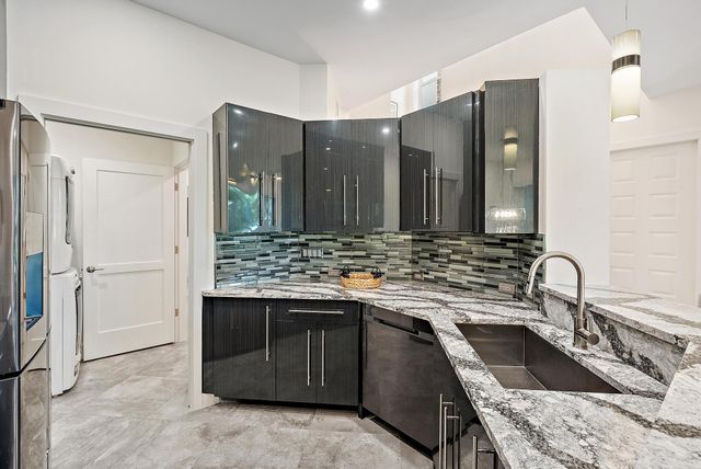 503 Resort Lane, Palm Beach Gardens, FL 33418