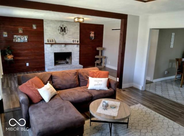 703 Redfern Drive, Beech Grove, IN 46107