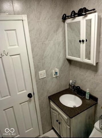 703 Redfern Drive, Beech Grove, IN 46107