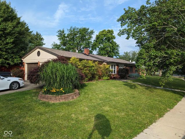 703 Redfern Drive, Beech Grove, IN 46107