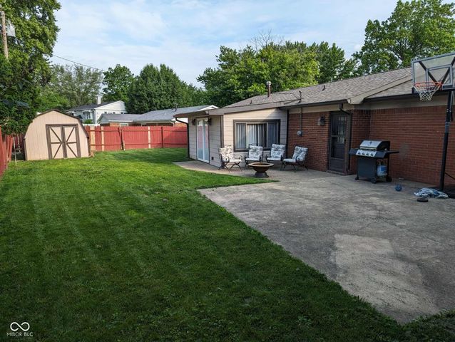 703 Redfern Drive, Beech Grove, IN 46107