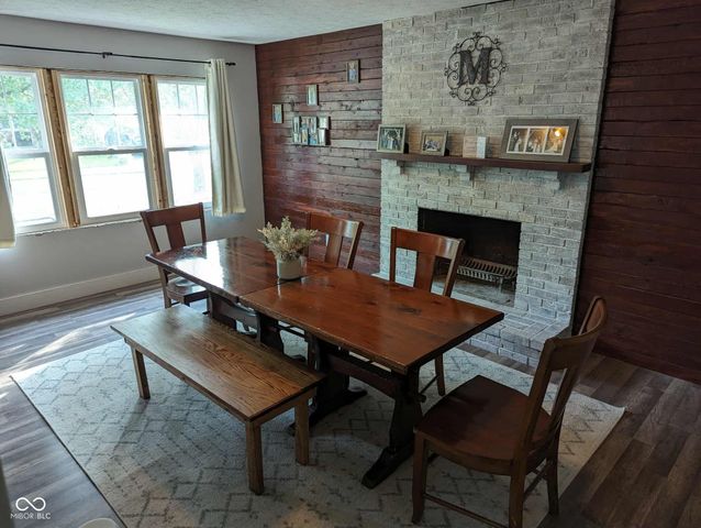 703 Redfern Drive, Beech Grove, IN 46107