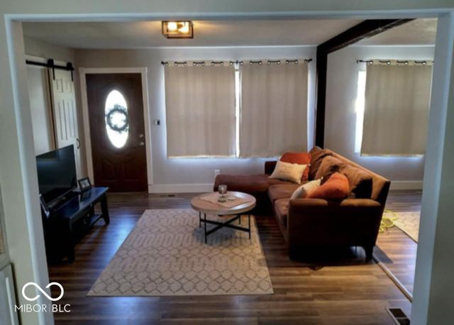 703 Redfern Drive, Beech Grove, IN 46107