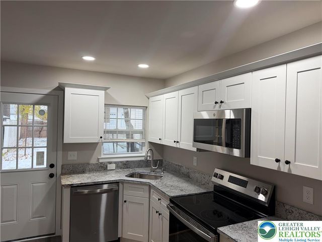 38 West North, Bethlehem City, PA 18018