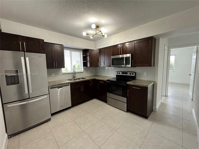 2804 SW 35th Ave 2804, Miami, FL 33133