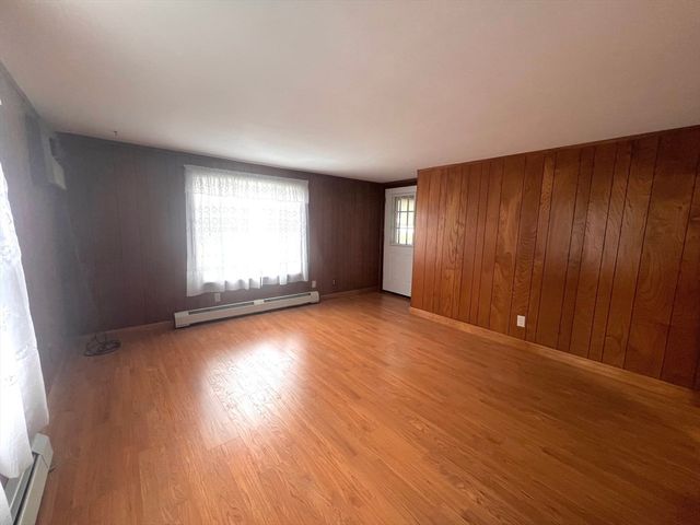 13 Hancock, Shrewsbury, MA 01545