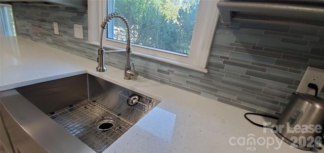 6030 Old Providence Road, Charlotte, NC 28226