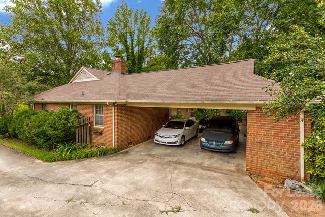 6030 Old Providence Road, Charlotte, NC 28226