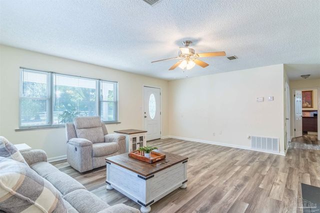 4935 Carl Booker Rd, Milton, FL 32583