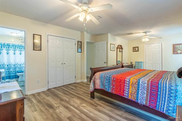 4935 Carl Booker Rd, Milton, FL 32583