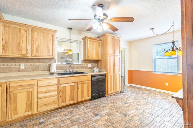 4935 Carl Booker Rd, Milton, FL 32583